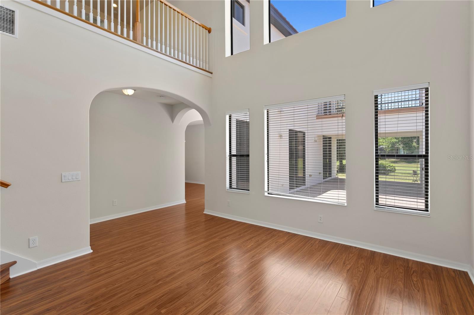 Image 6 of 53 For 20317 Chestnut Grove Drive