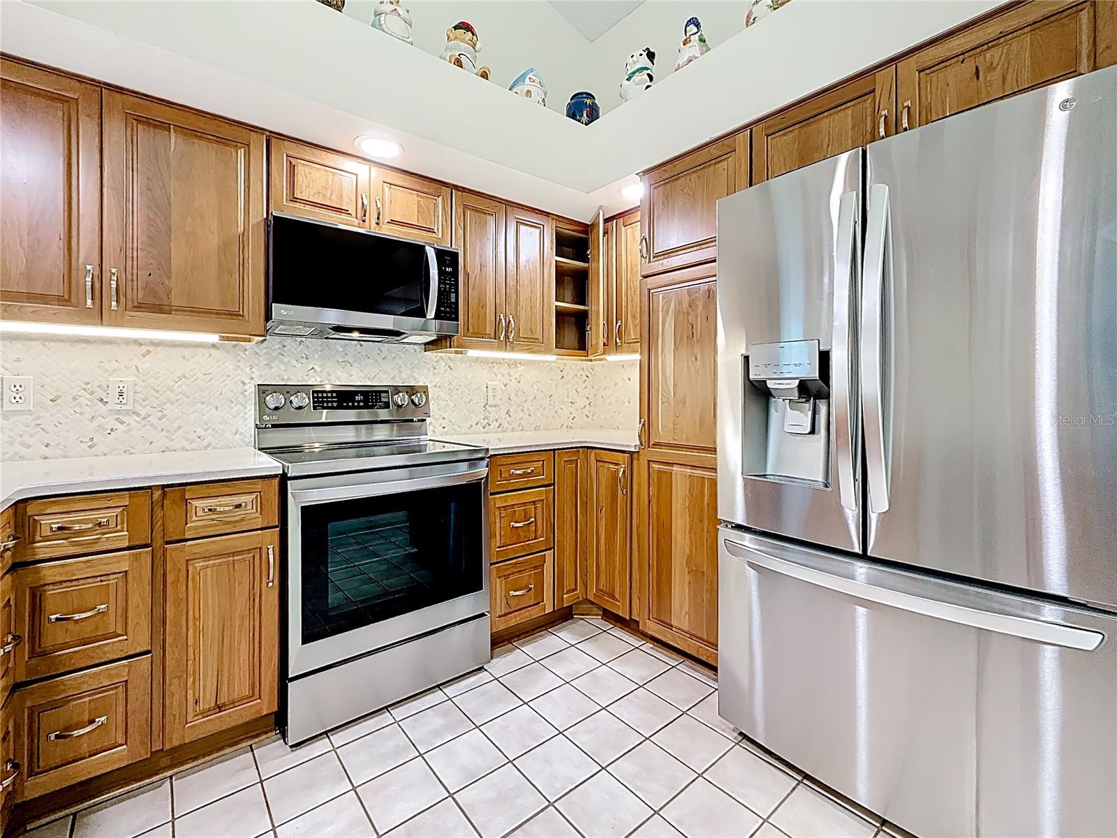 Image 16 of 82 For 2973 Spring Oak Court