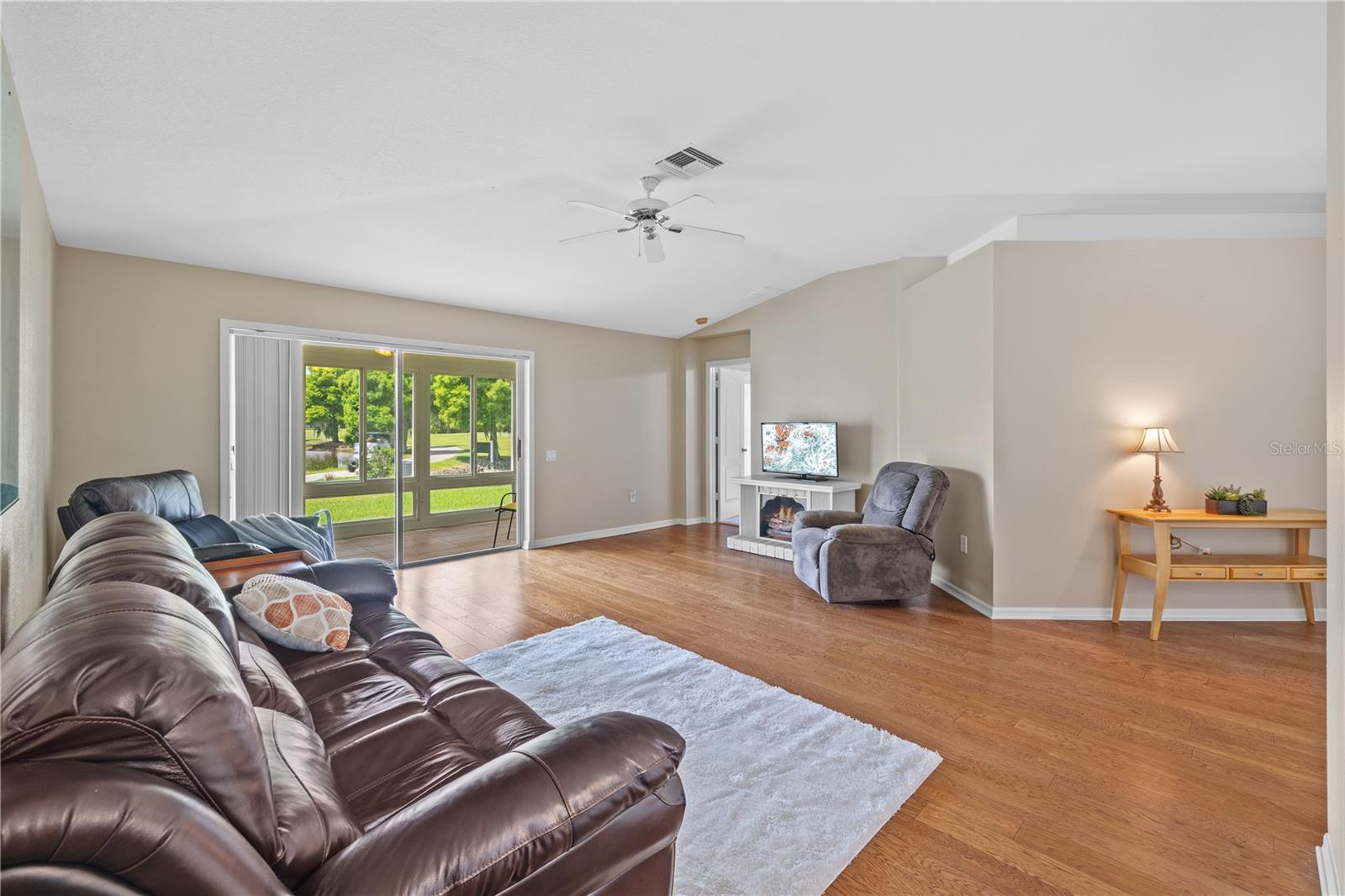 Image 8 of 49 For 26338 Whirlaway Terrace
