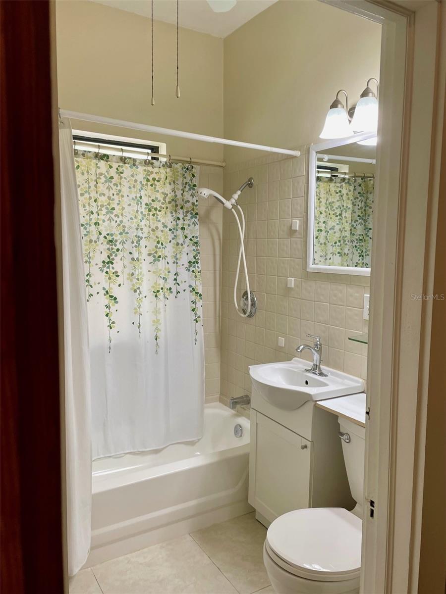 Image 45 of 70 For 214 Scotland St