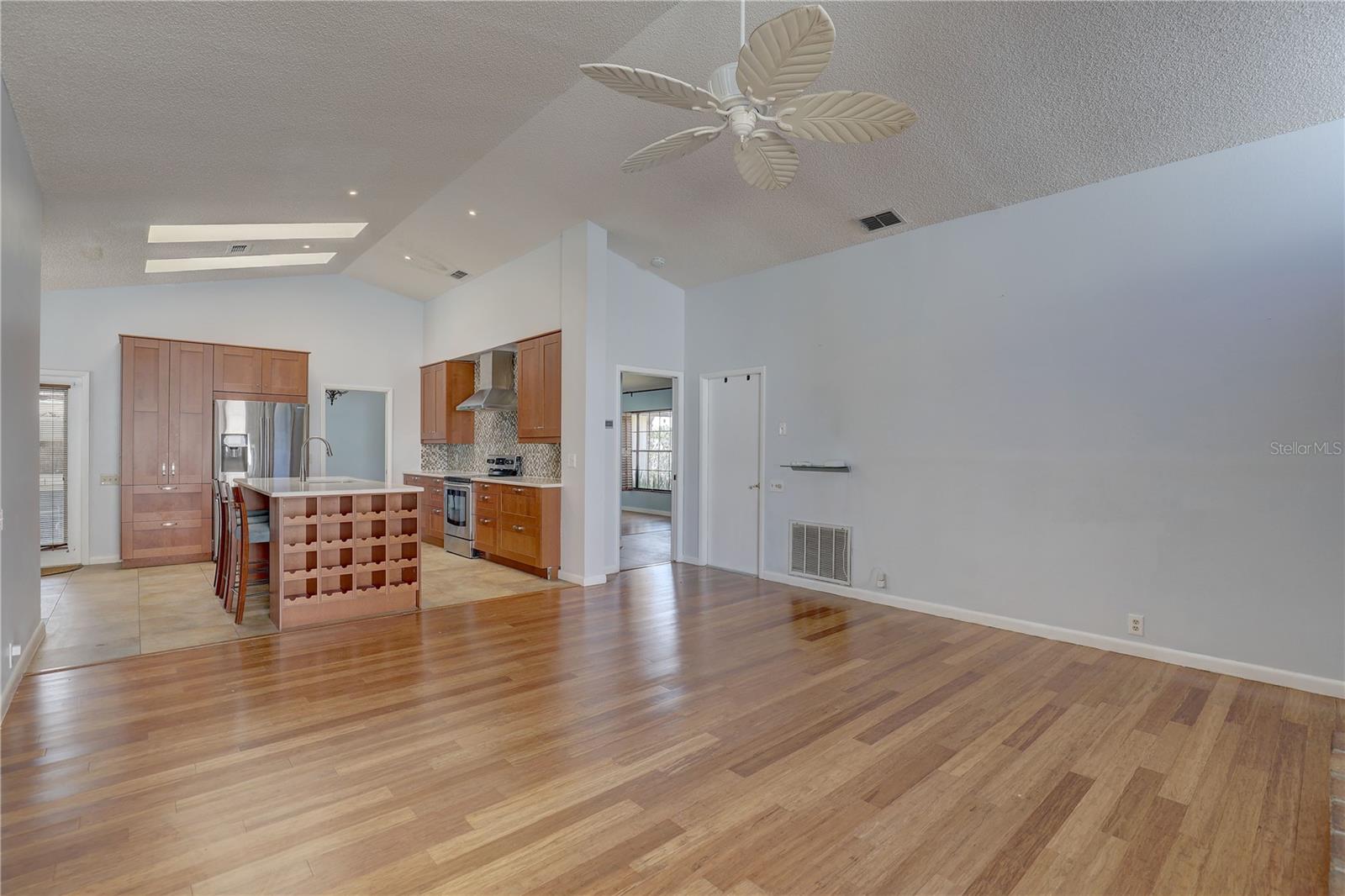 Image 16 of 64 For 8521 Caitlin Court