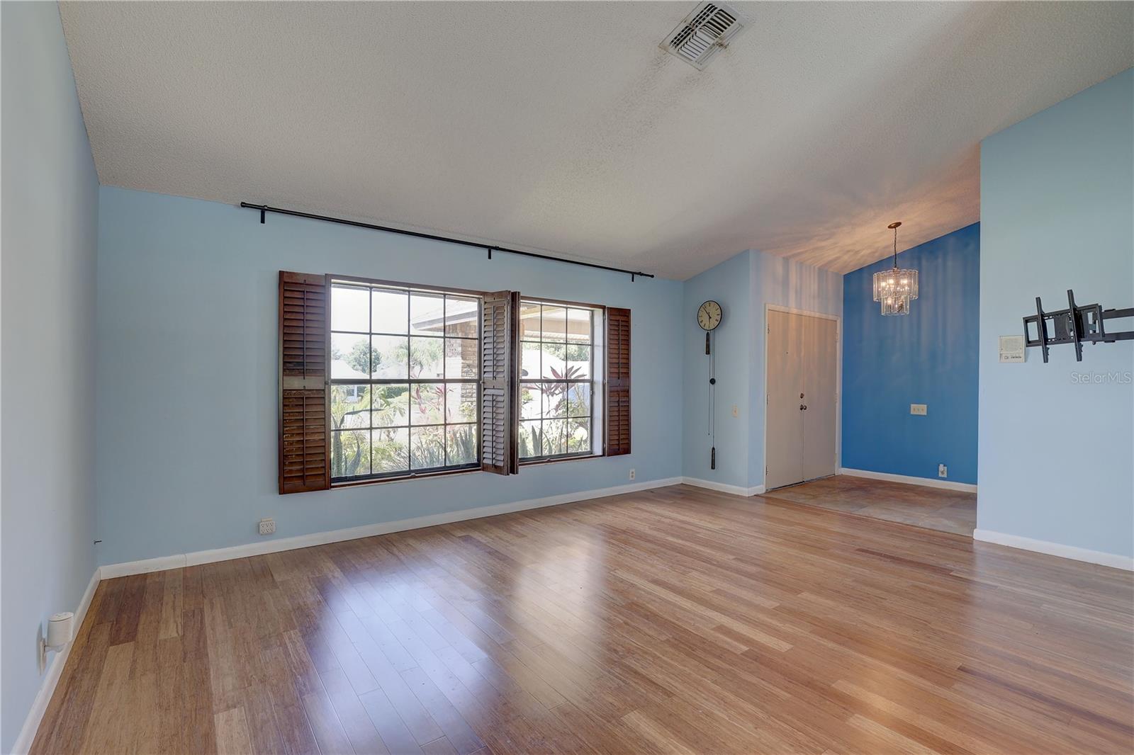 Image 9 of 64 For 8521 Caitlin Court