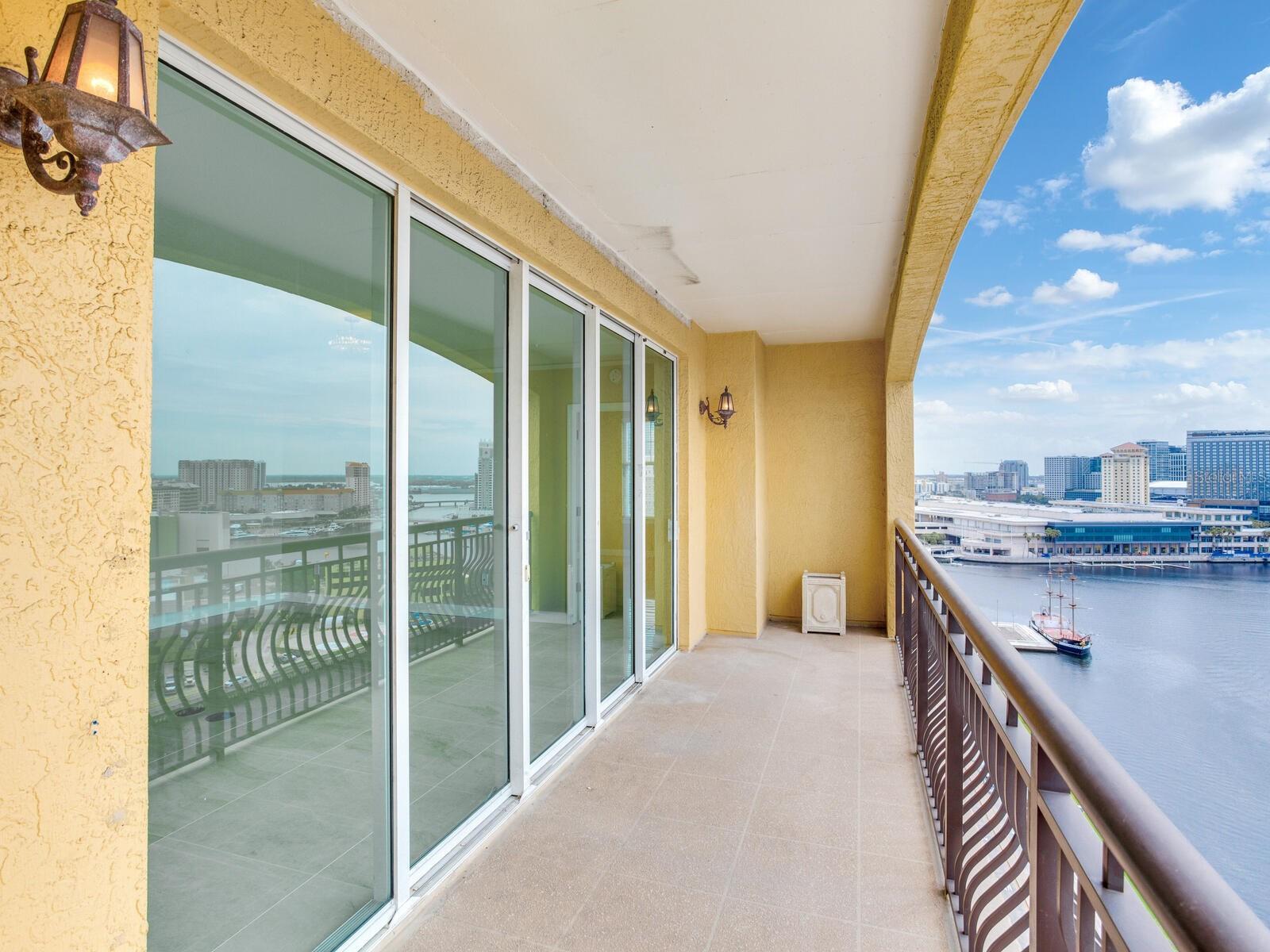 Image 28 of 40 For 345 Bayshore Boulevard 1813