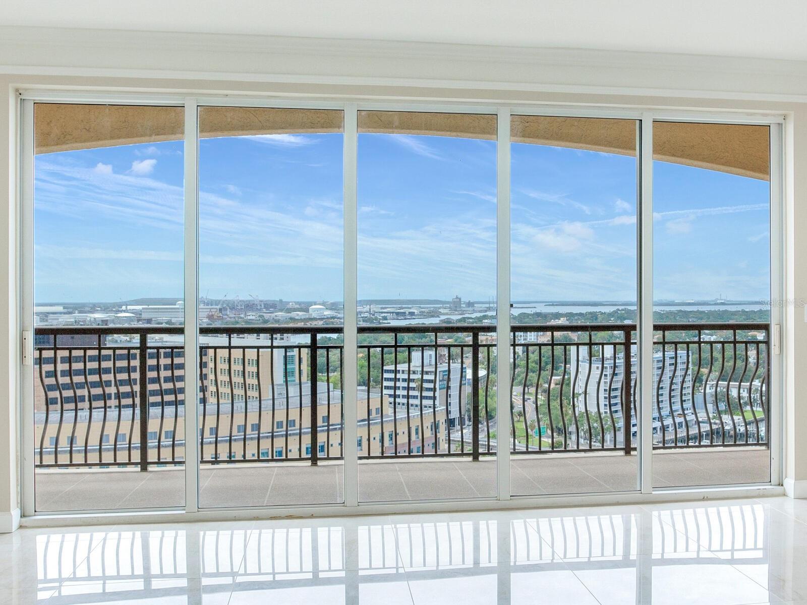 Image 7 of 40 For 345 Bayshore Boulevard 1813