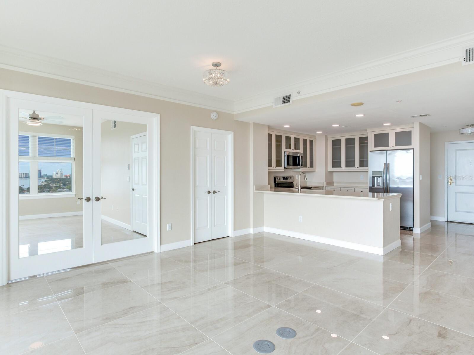 Image 9 of 40 For 345 Bayshore Boulevard 1813