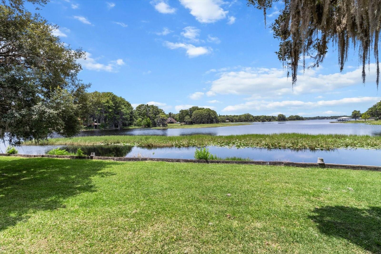 Listing photo id 11 for 1226 Telephone Point Road