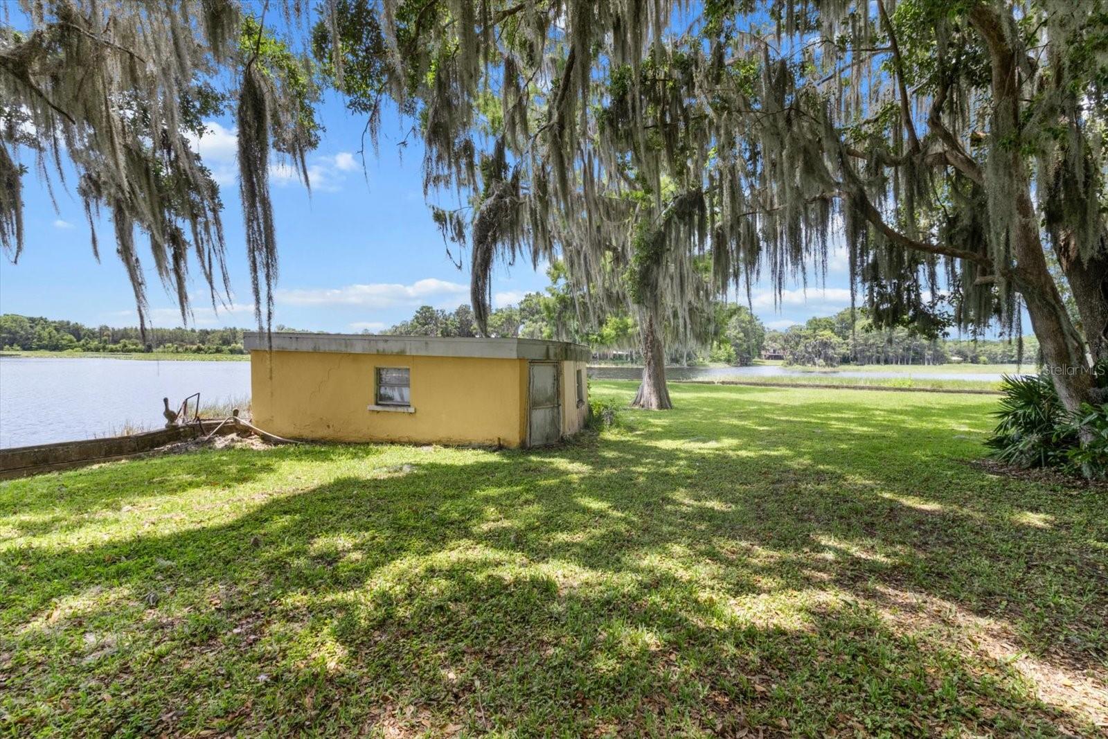 Listing photo id 13 for 1226 Telephone Point Road