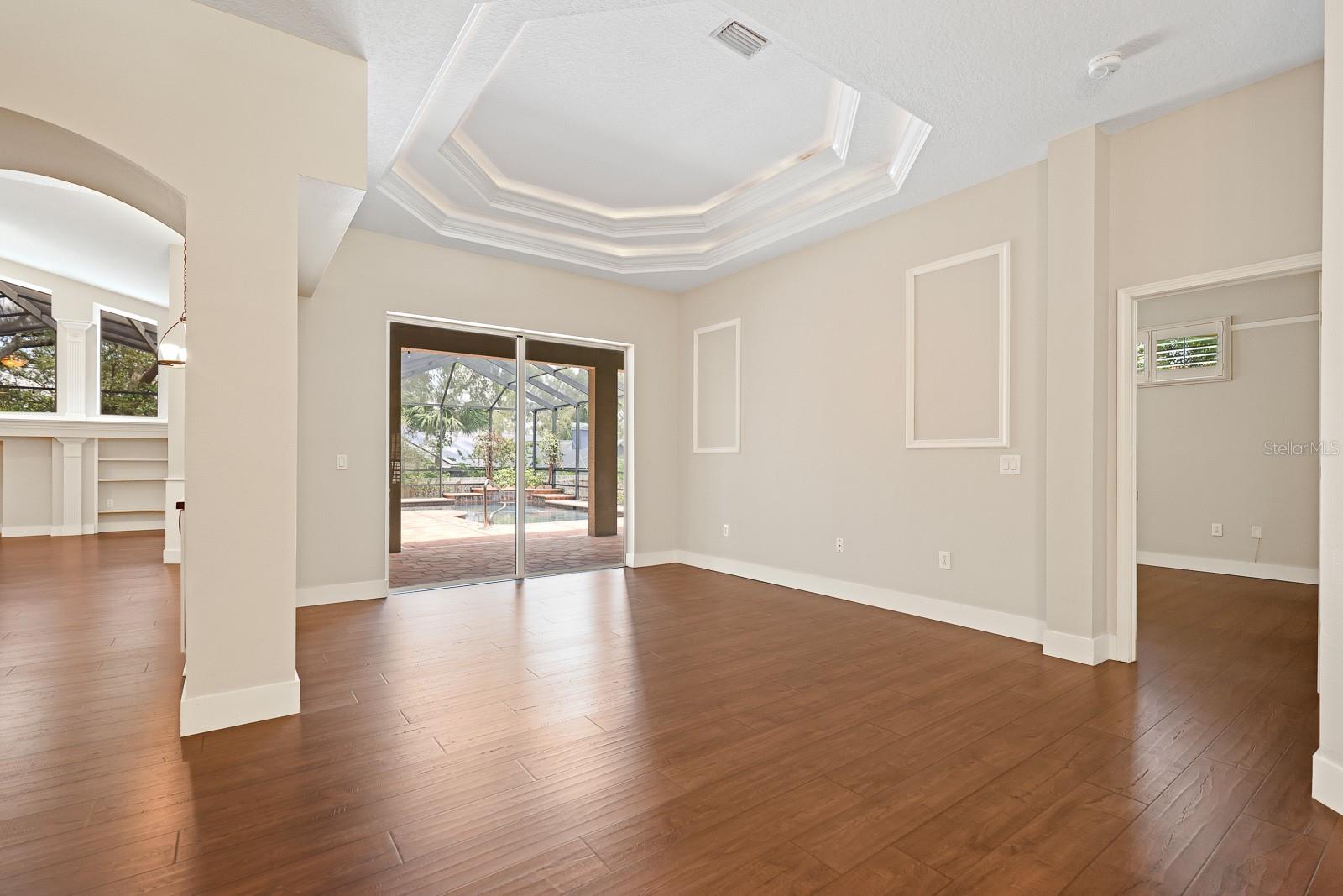 Image 12 of 36 For 10135 Paddock Oaks Drive
