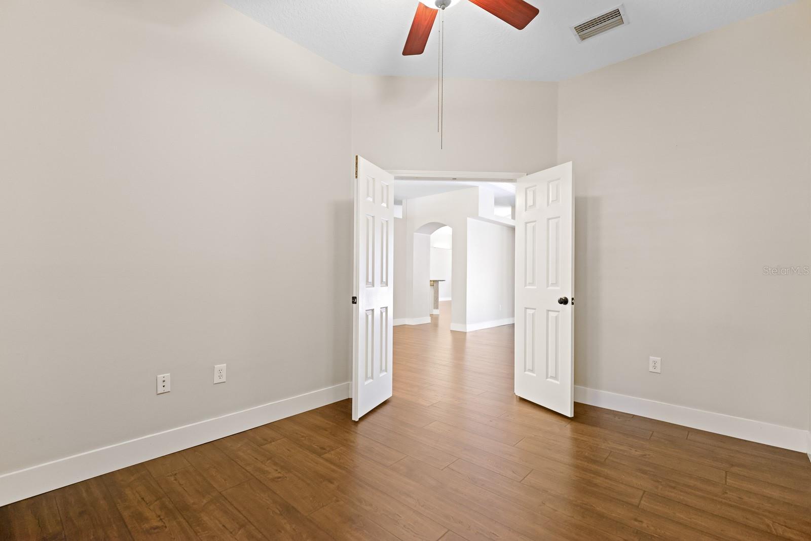 Image 15 of 36 For 10135 Paddock Oaks Drive