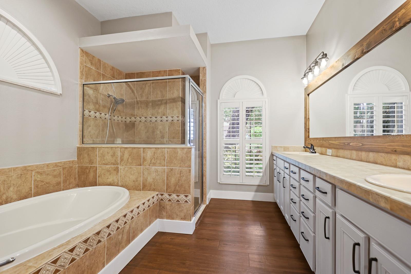 Image 19 of 36 For 10135 Paddock Oaks Drive