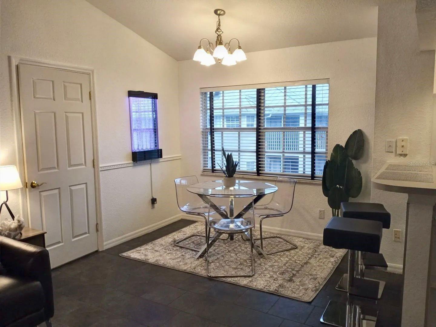 Image 4 of 24 For 21103 Patio View Court 3302