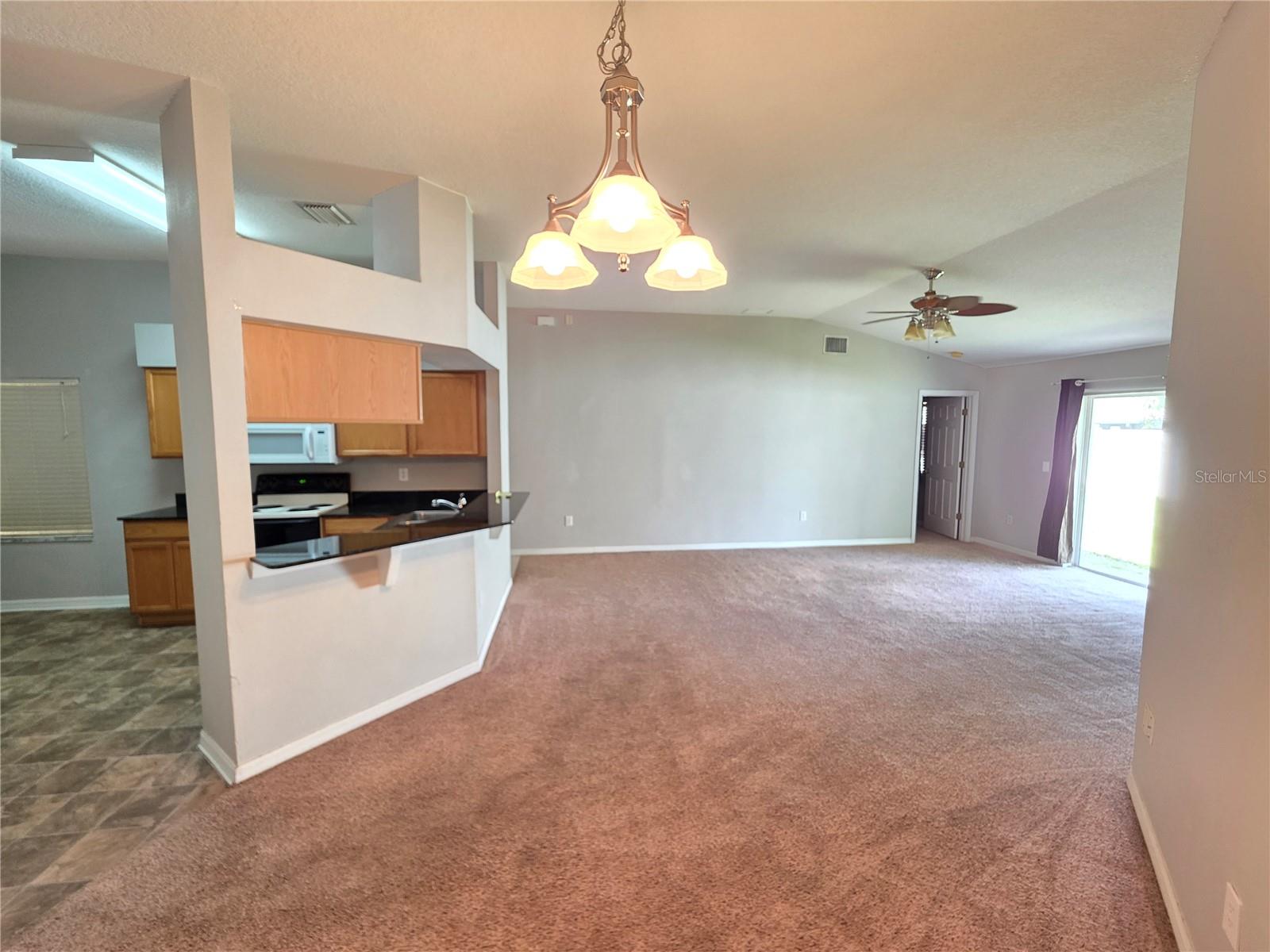 Image 13 of 18 For 2614 Queen Alberta Drive