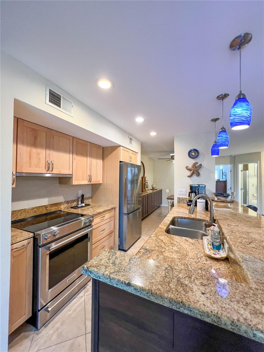 Image 10 of 71 For 659 Garland Circle