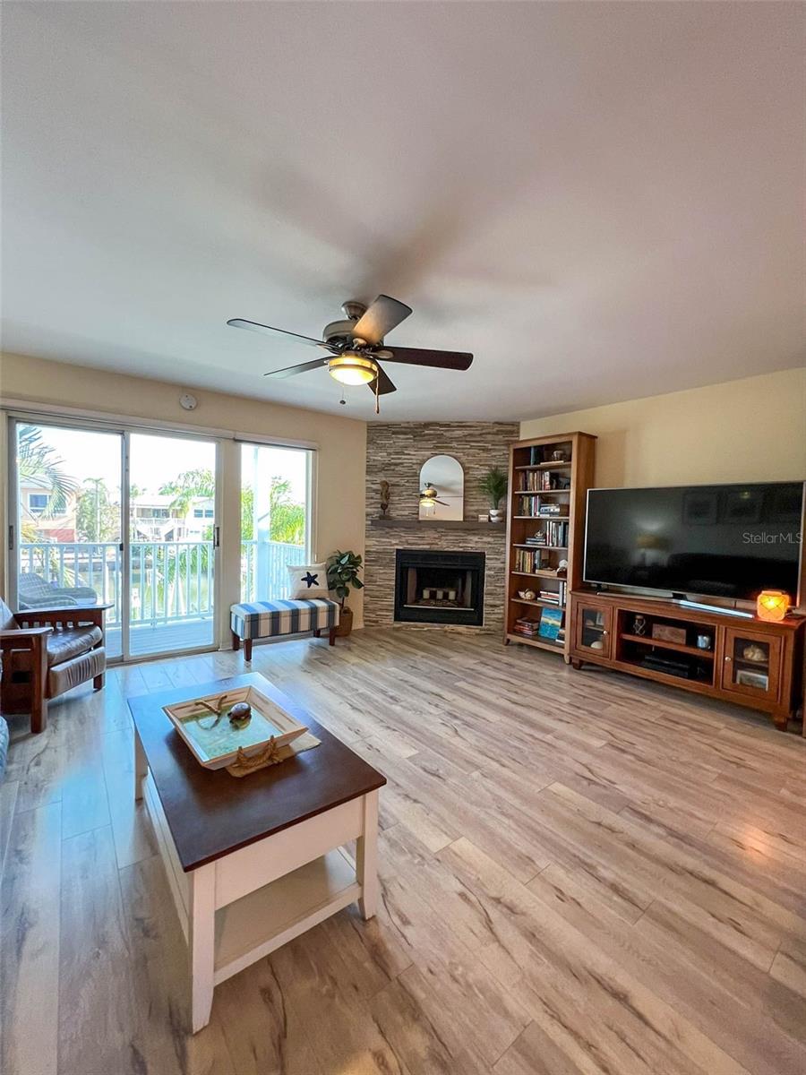 Image 6 of 71 For 659 Garland Circle
