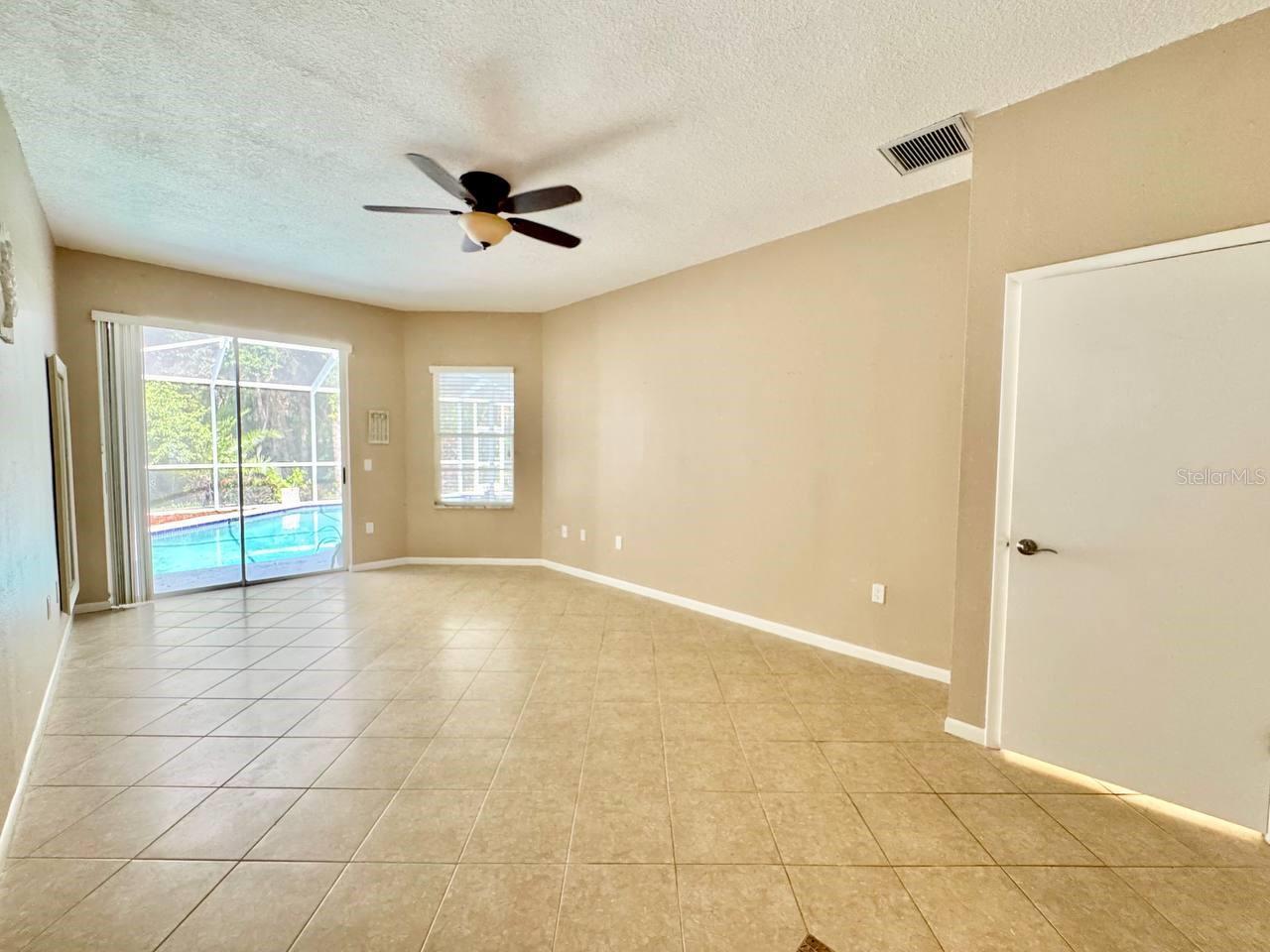 Image 13 of 54 For 4336 Worthington Circle