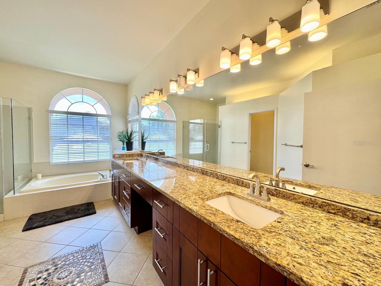 Image 16 of 54 For 4336 Worthington Circle