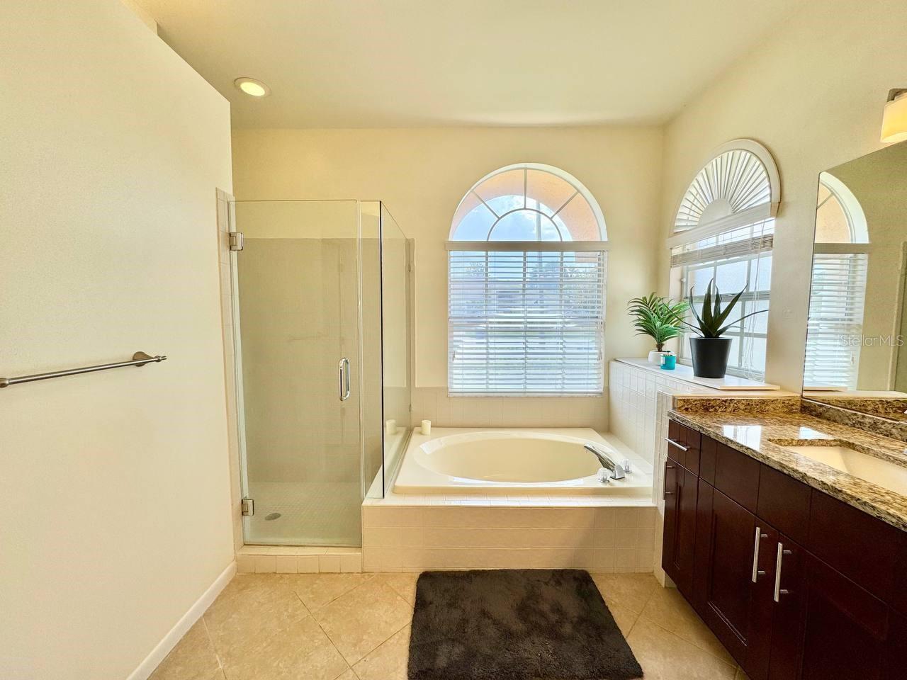 Image 17 of 54 For 4336 Worthington Circle