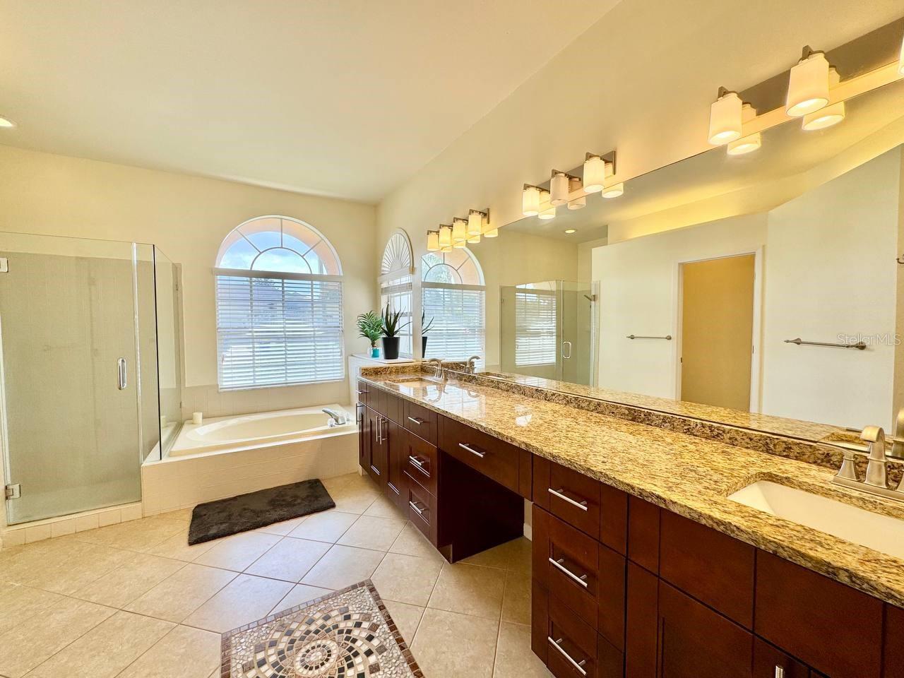 Image 19 of 54 For 4336 Worthington Circle