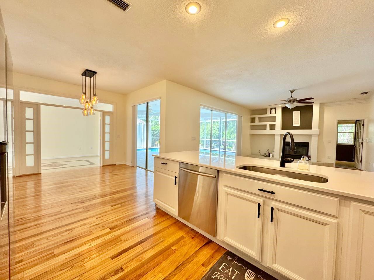 Image 25 of 54 For 4336 Worthington Circle