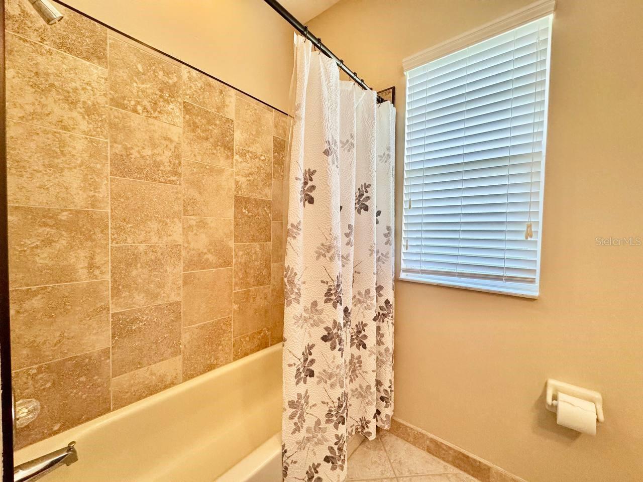 Image 36 of 54 For 4336 Worthington Circle