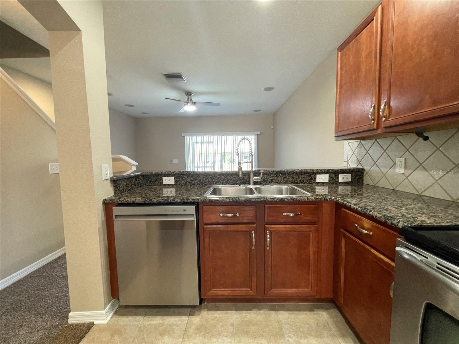 Image 11 of 56 For 16350 Swan View Circle