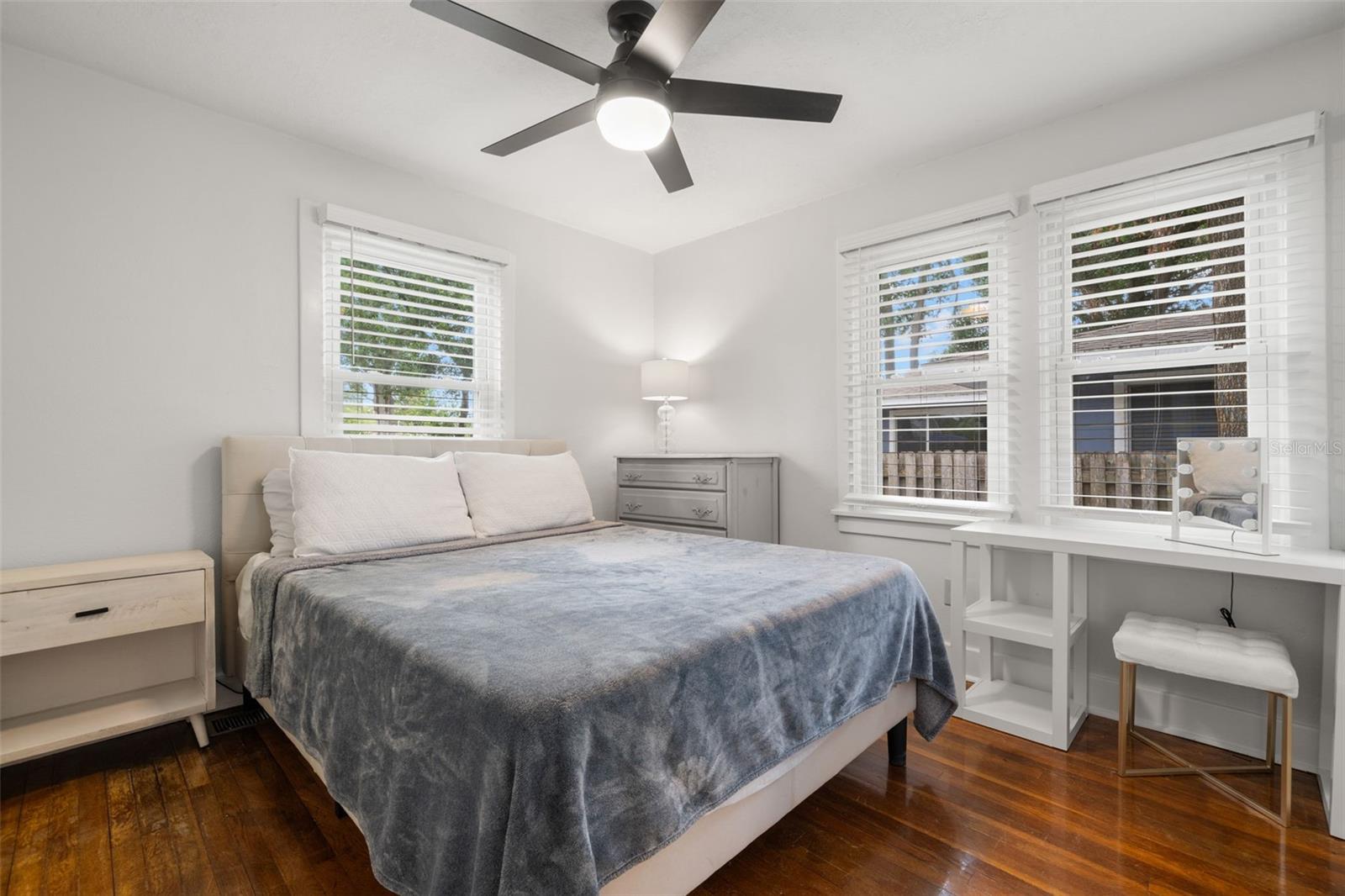 Image 17 of 38 For 535 31st Avenue N