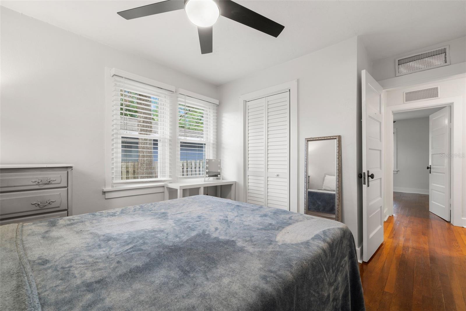 Image 18 of 38 For 535 31st Avenue N
