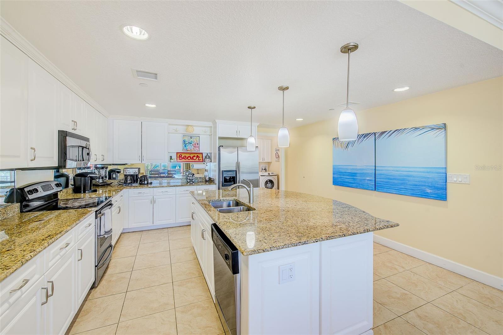 Image 14 of 47 For 301 Gulfview Boulevard 301