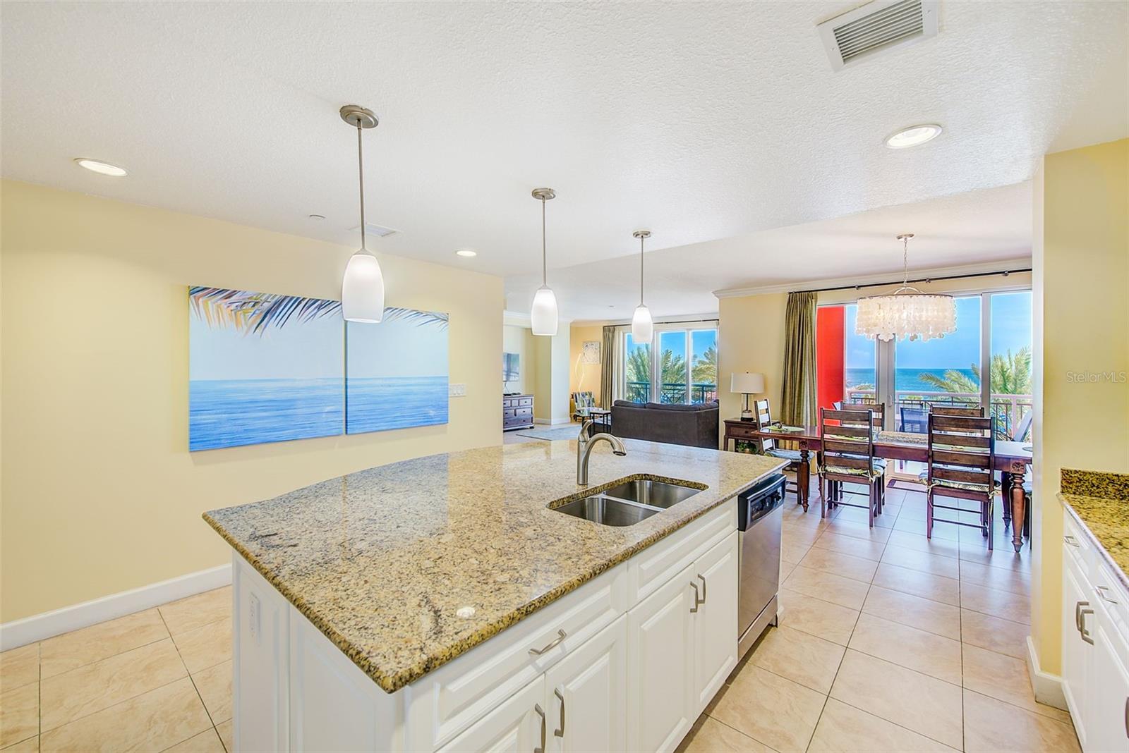Image 16 of 47 For 301 Gulfview Boulevard 301
