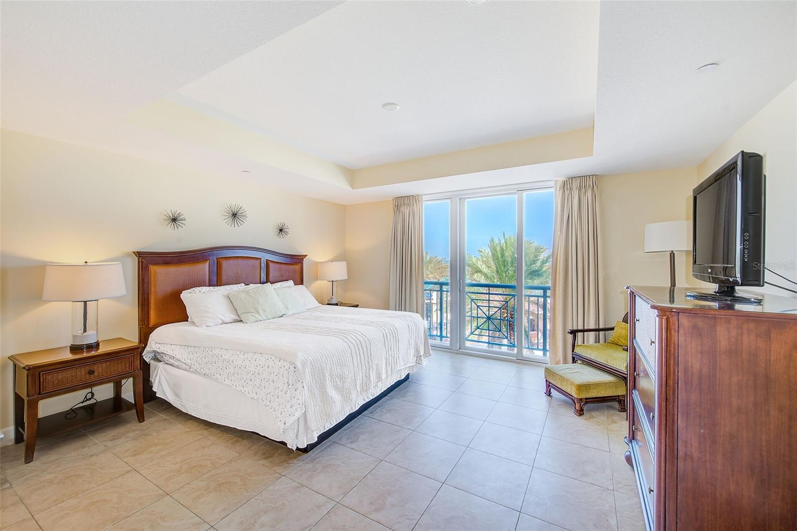 Image 20 of 47 For 301 Gulfview Boulevard 301