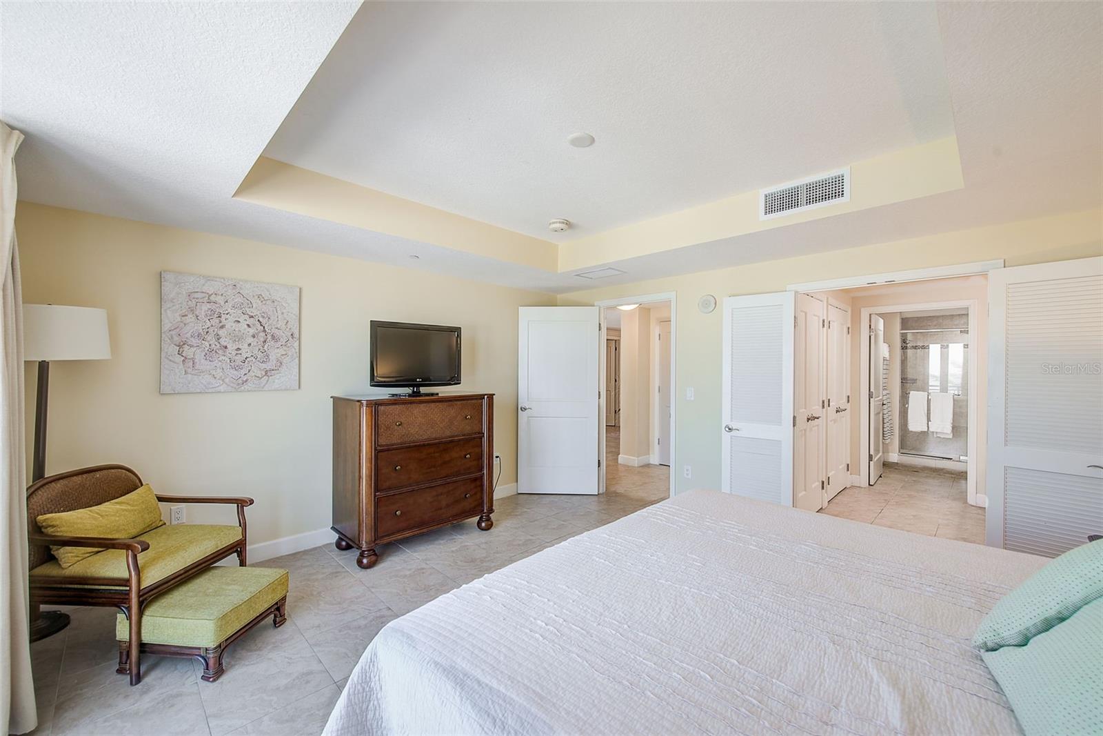 Image 22 of 47 For 301 Gulfview Boulevard 301