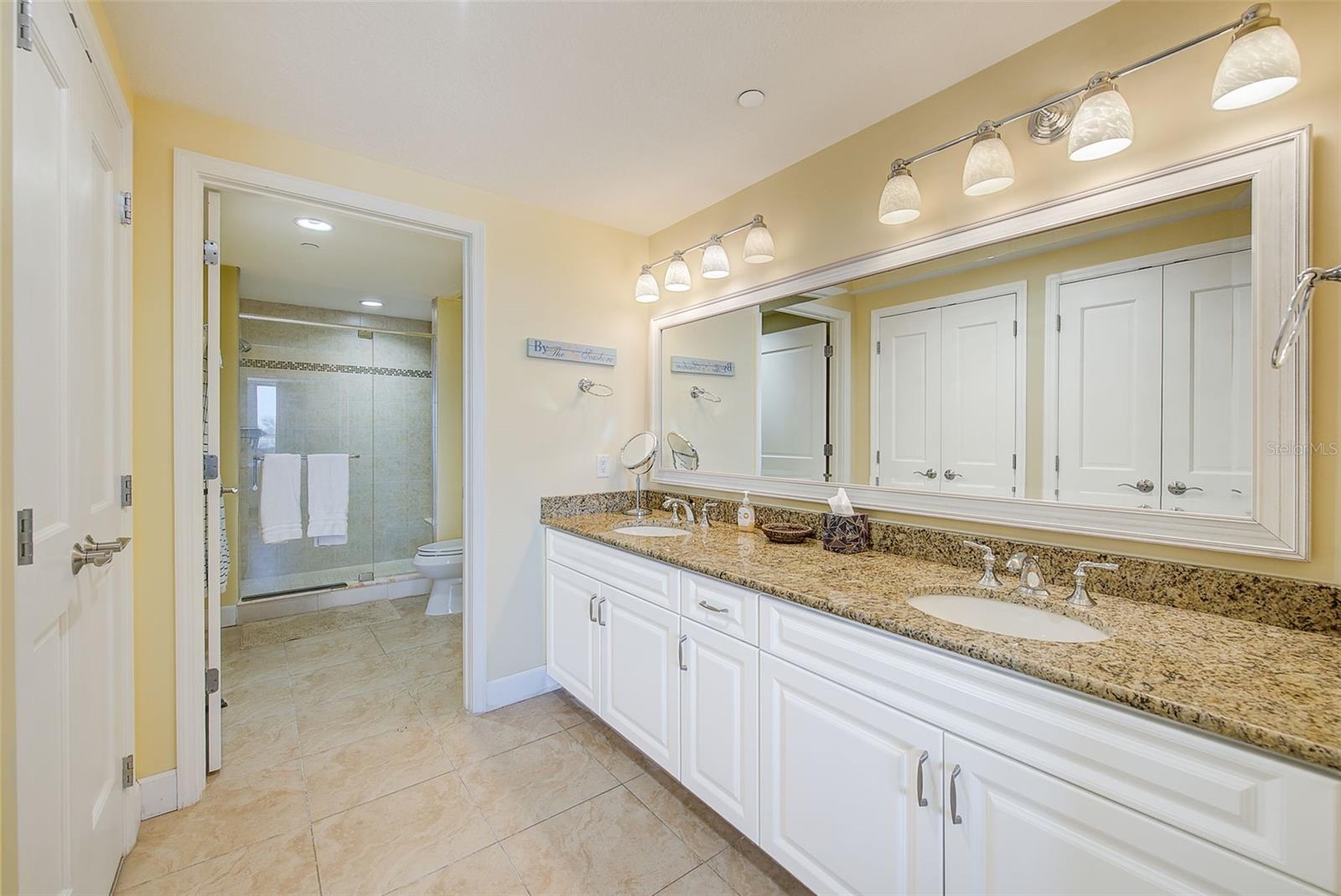 Image 23 of 47 For 301 Gulfview Boulevard 301