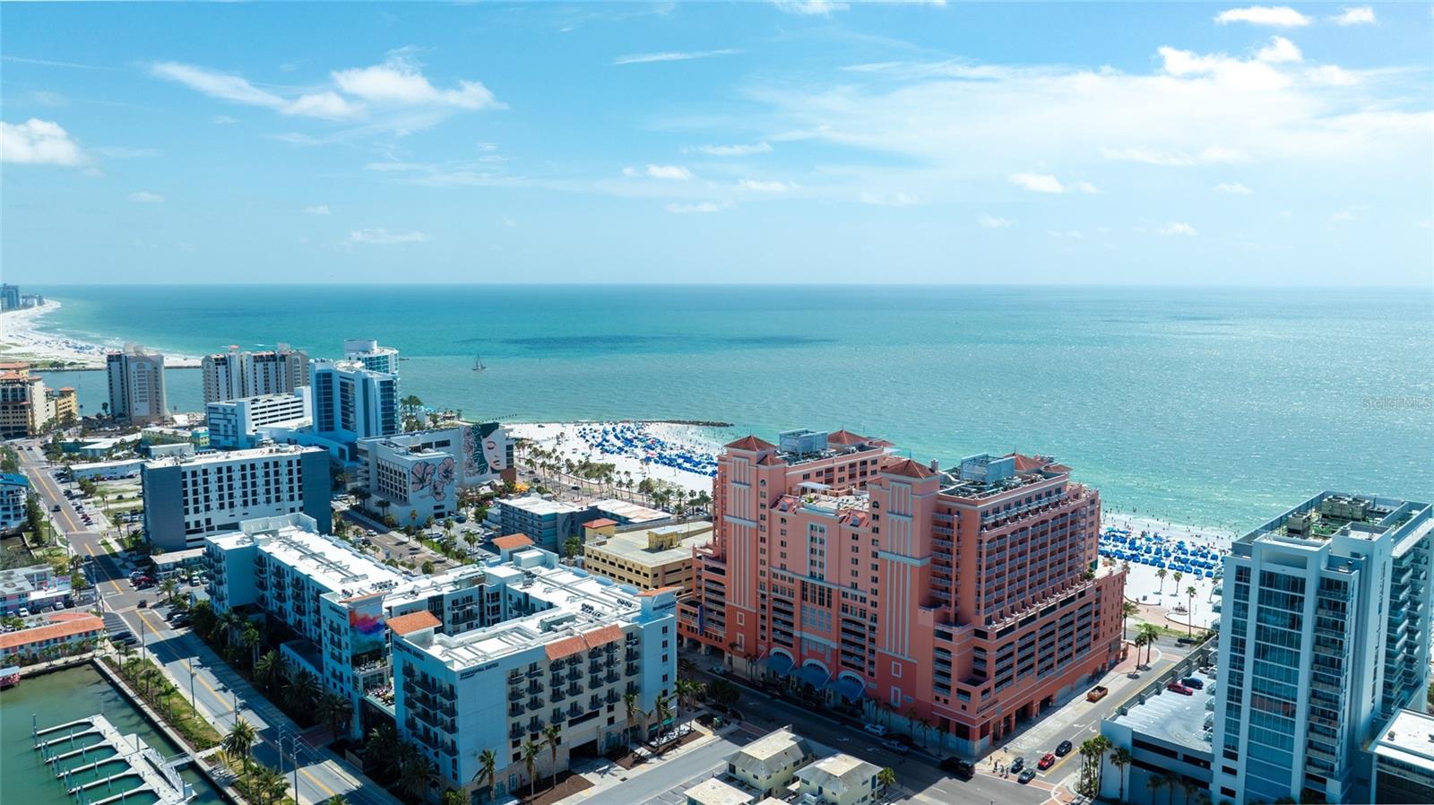 Listing photo id 48 for 301 Gulfview Boulevard 301