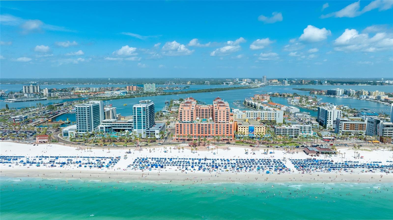 Listing photo id 51 for 301 Gulfview Boulevard 301
