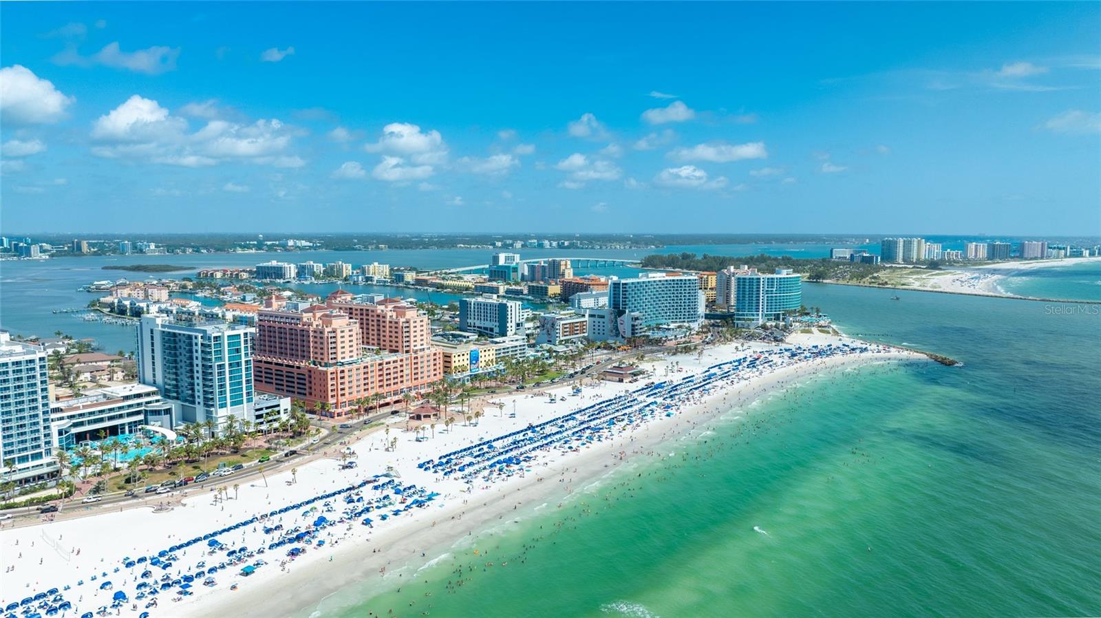 Listing photo id 52 for 301 Gulfview Boulevard 301