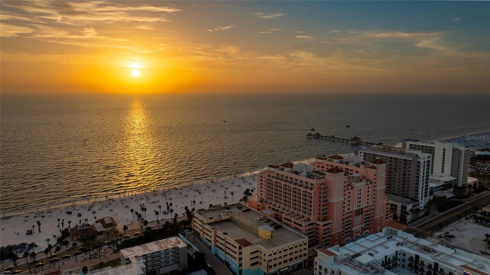 Listing photo id 59 for 301 Gulfview Boulevard 301