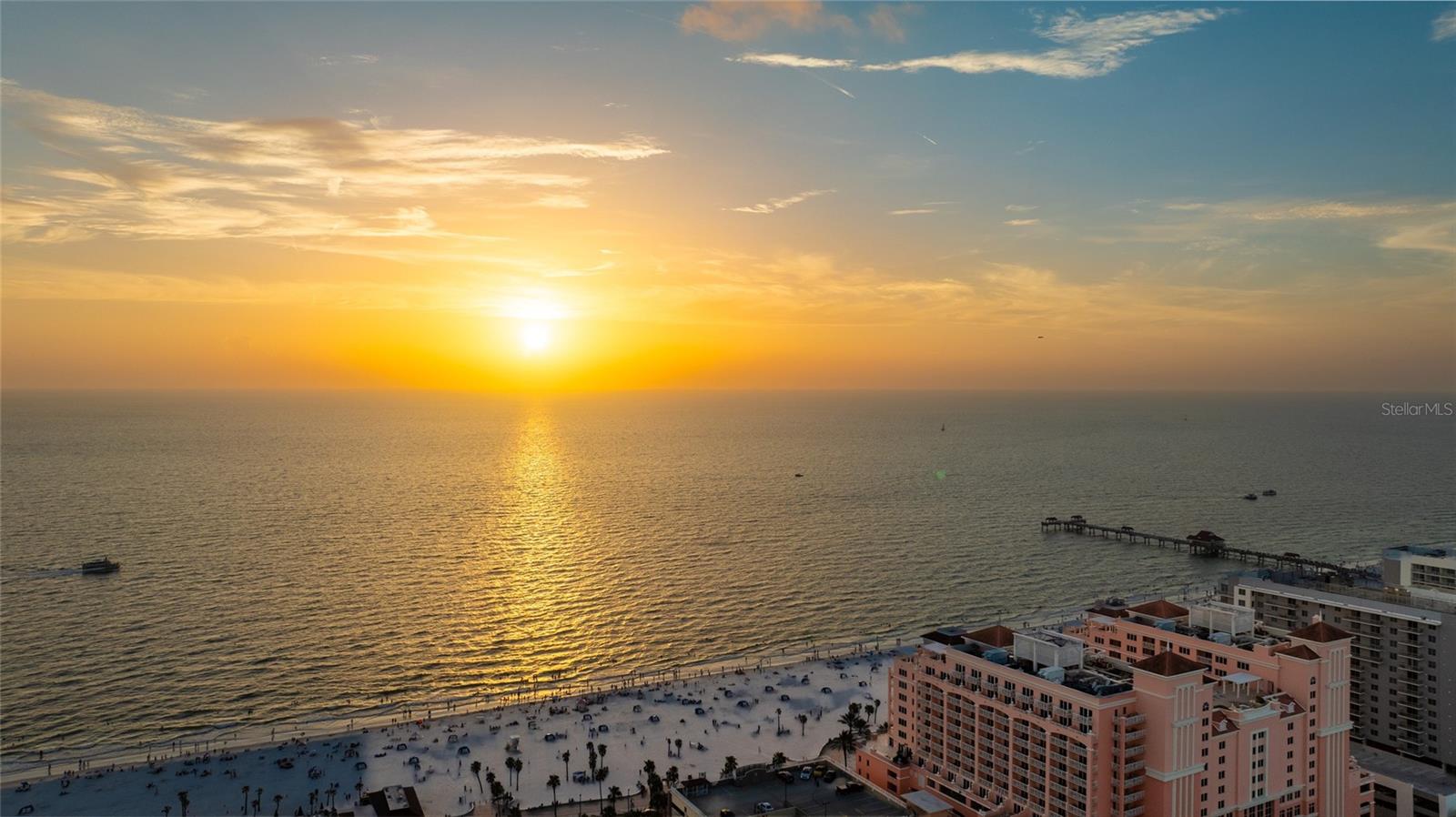 Listing photo id 61 for 301 Gulfview Boulevard 301