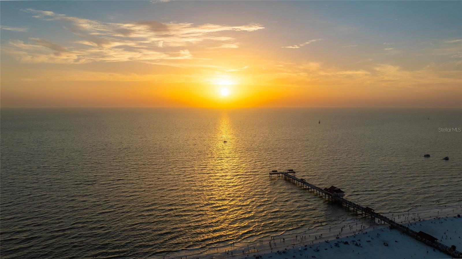 Listing photo id 62 for 301 Gulfview Boulevard 301