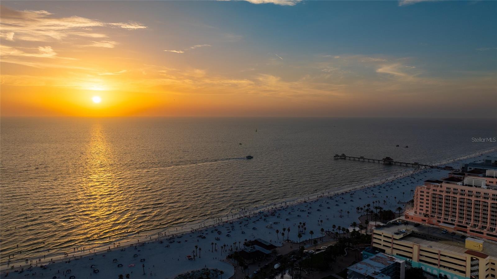 Listing photo id 63 for 301 Gulfview Boulevard 301