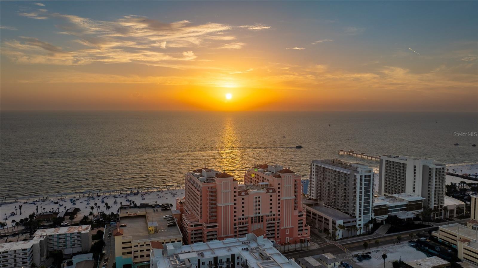 Listing photo id 64 for 301 Gulfview Boulevard 301