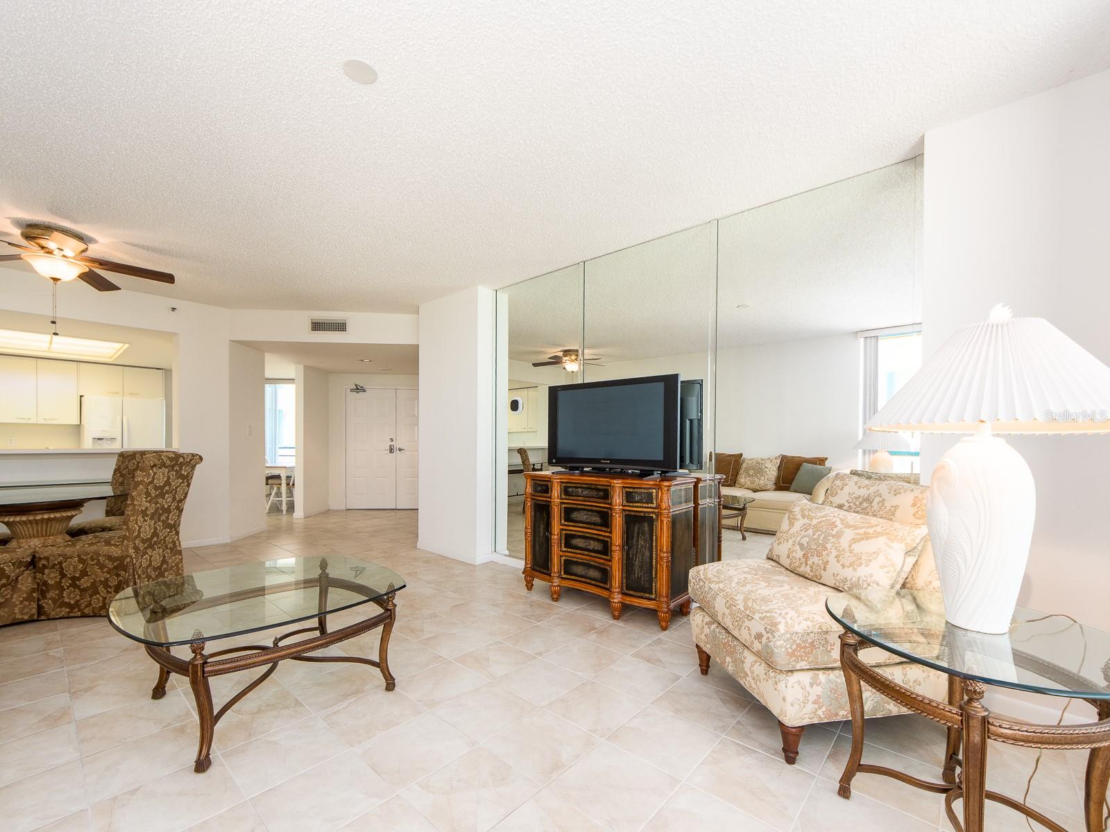 Image 14 of 67 For 1520 Gulf Boulevard 1505
