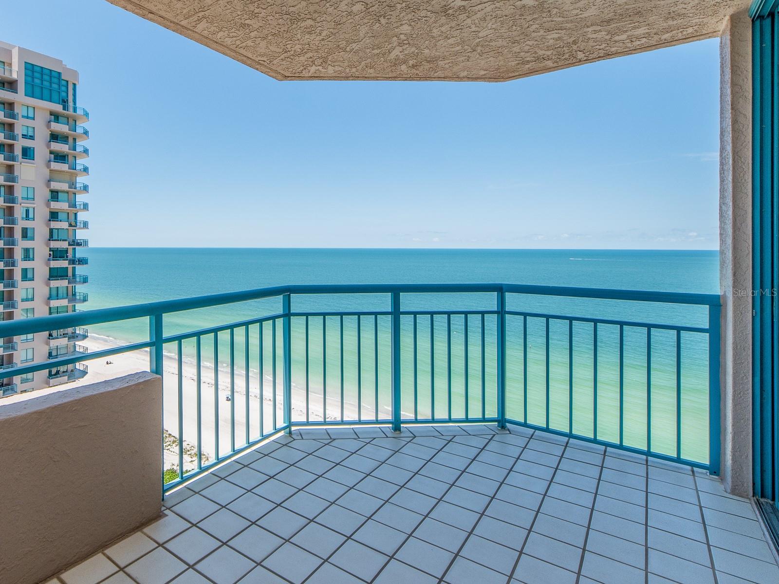 Image 15 of 67 For 1520 Gulf Boulevard 1505