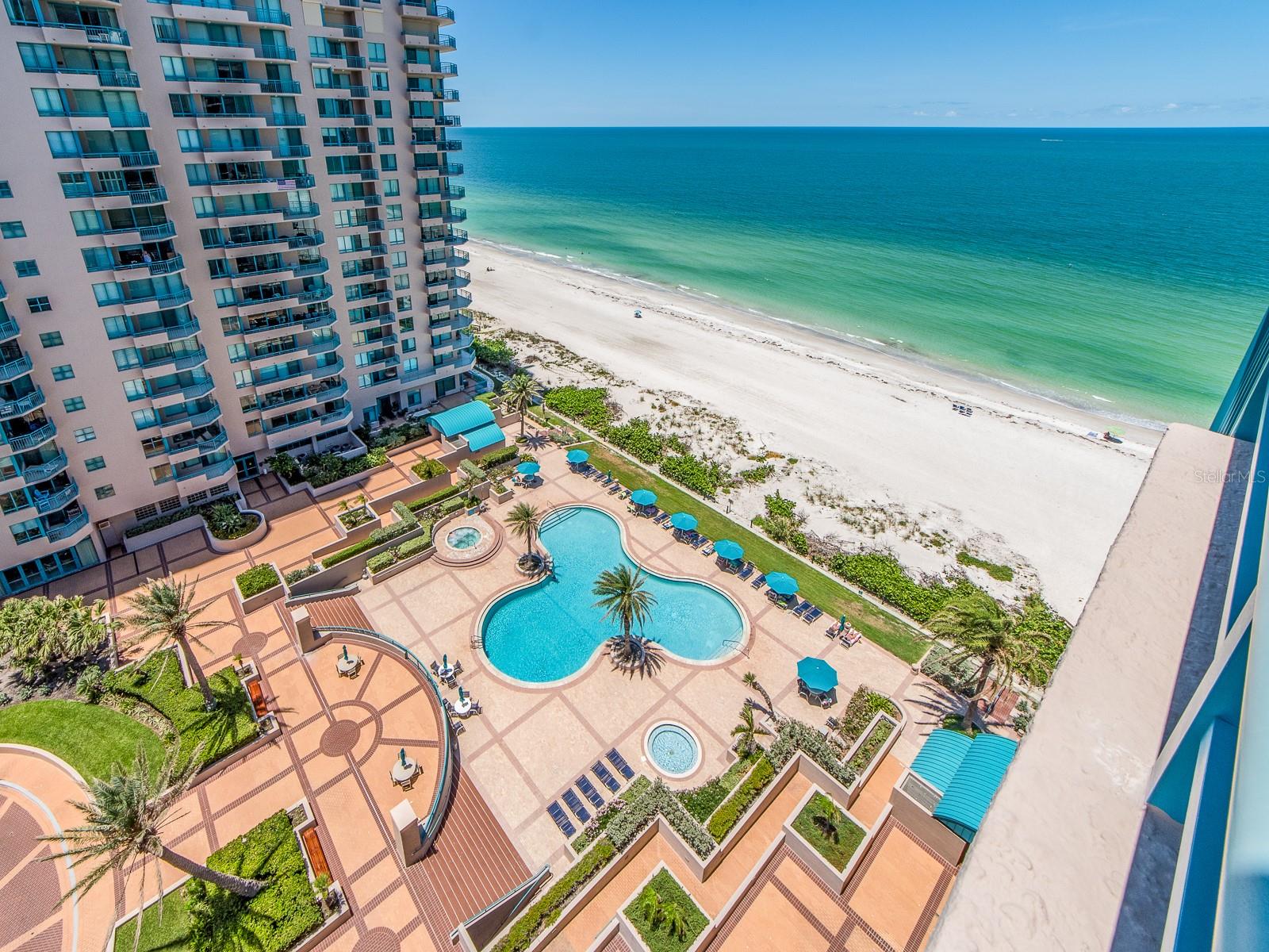 Image 16 of 67 For 1520 Gulf Boulevard 1505