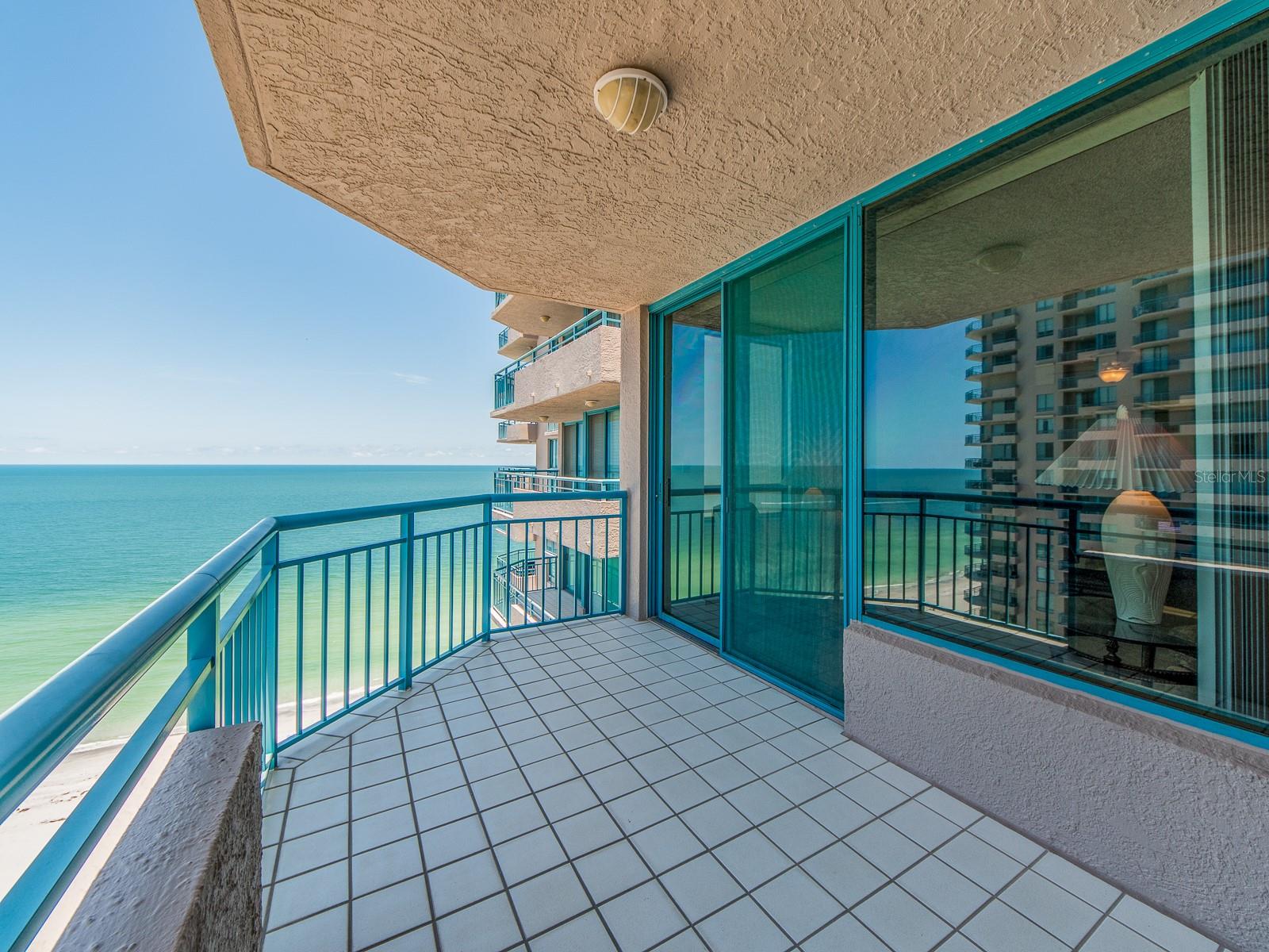 Image 19 of 67 For 1520 Gulf Boulevard 1505