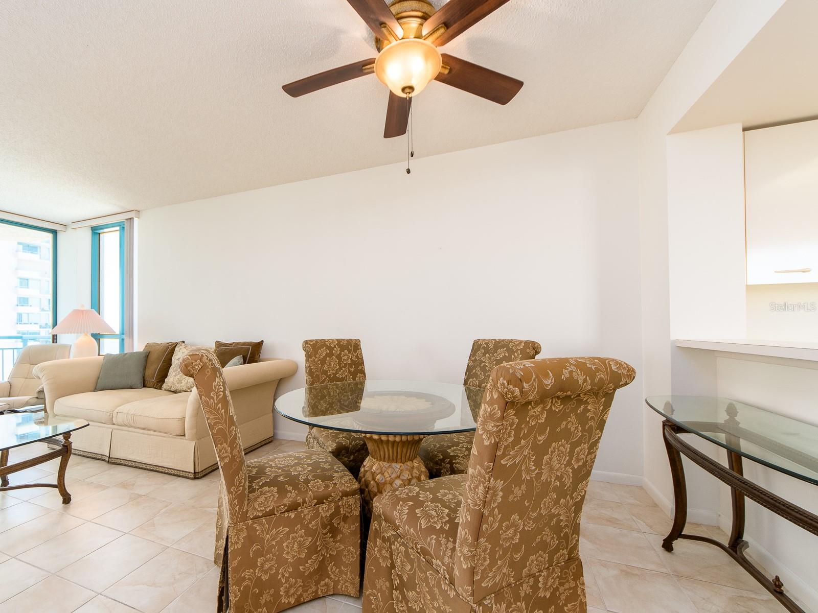 Image 20 of 67 For 1520 Gulf Boulevard 1505