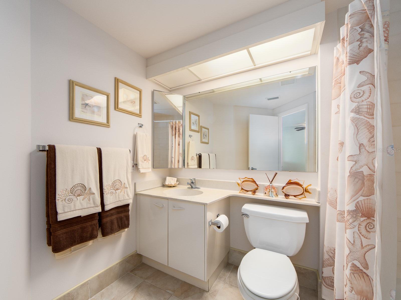 Image 24 of 67 For 1520 Gulf Boulevard 1505