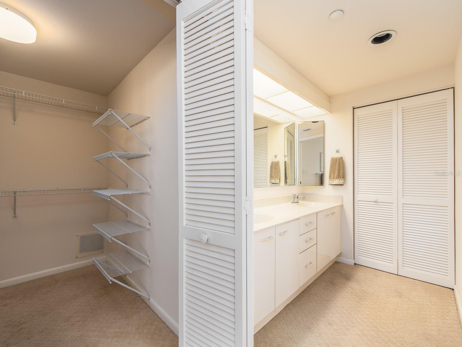 Image 29 of 67 For 1520 Gulf Boulevard 1505