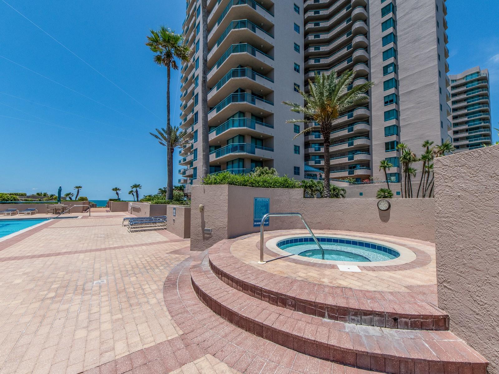 Image 46 of 67 For 1520 Gulf Boulevard 1505