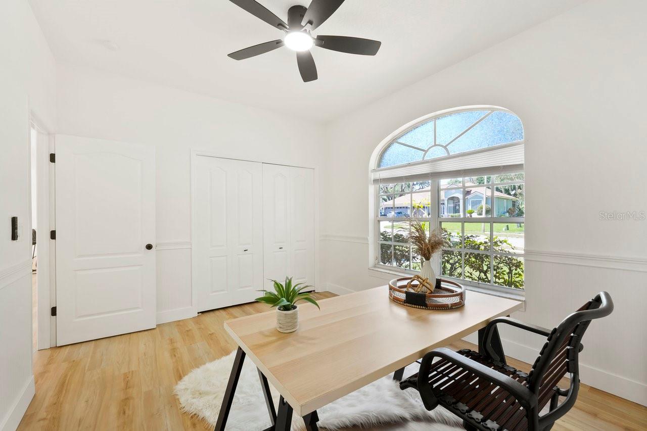 Image 20 of 33 For 970 Ridgewood Terrace