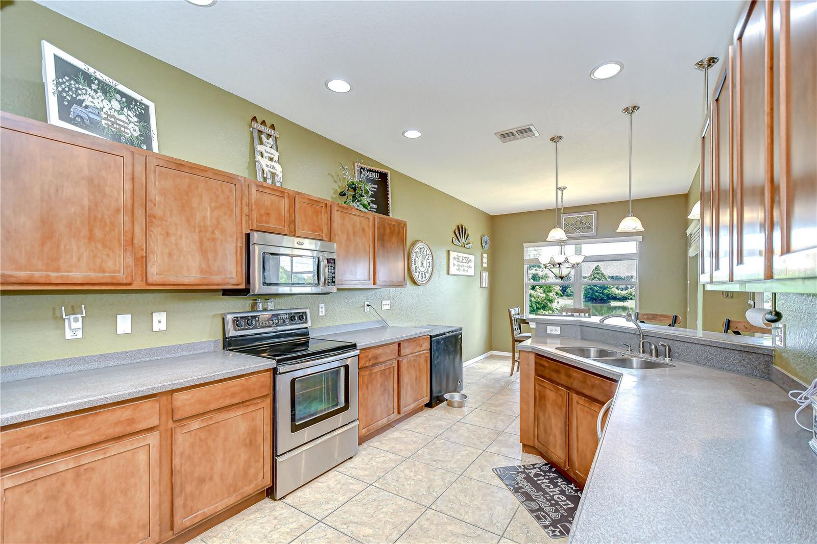 Image 13 of 44 For 6519 Twin Bridges Drive